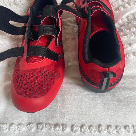 Red Cycling Shoes with Black Accents, size 48/14, worn twice, peloton pedals - Picture 6 of 10